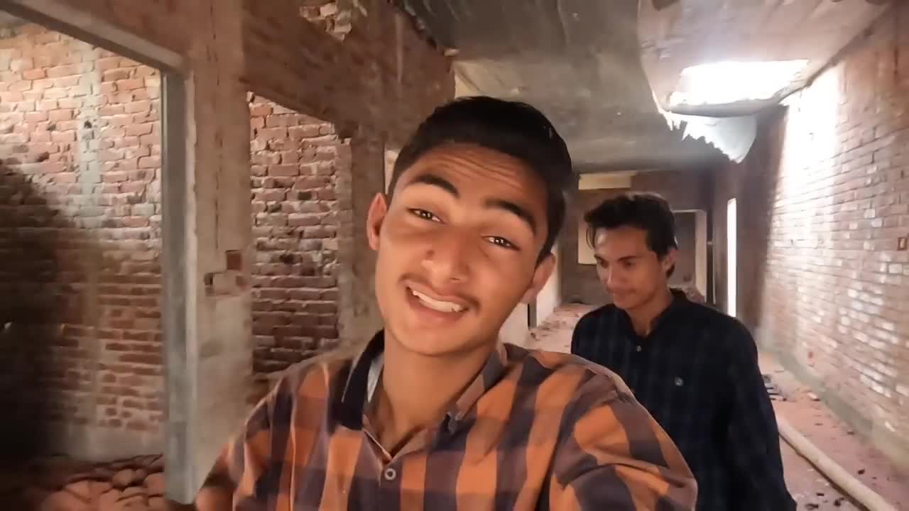 Bakra Pasand Nahi aaya Or Parrot b Mar Gayap8