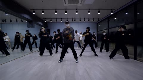 OFFONOFF- DANCE CHOREOGRAPHY