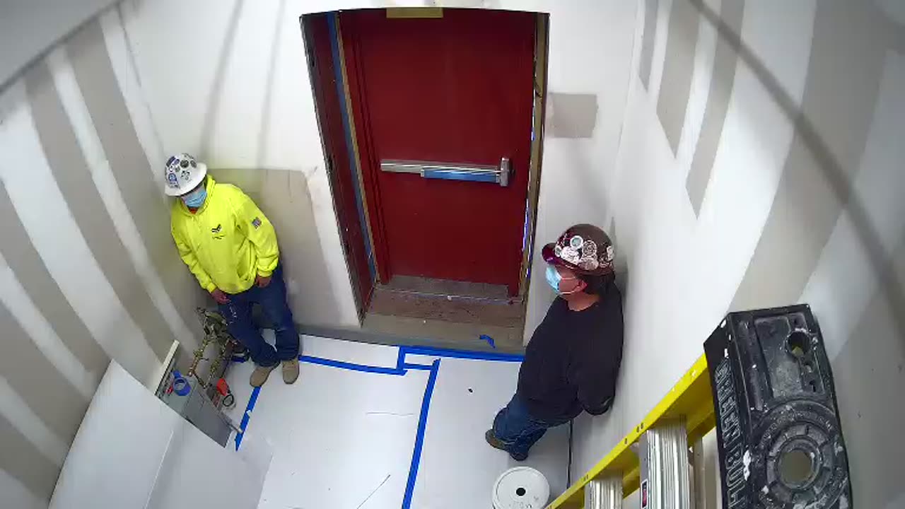 5194CHOB05C5BN1RoofExit_2021-01-06_10h40min02s937ms.mp4