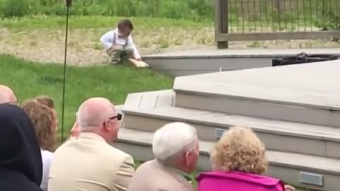 little comedian brightens wedding