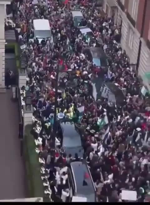 Protests in Islamabad following the arrest of former Pakistani PM Imran khan today.