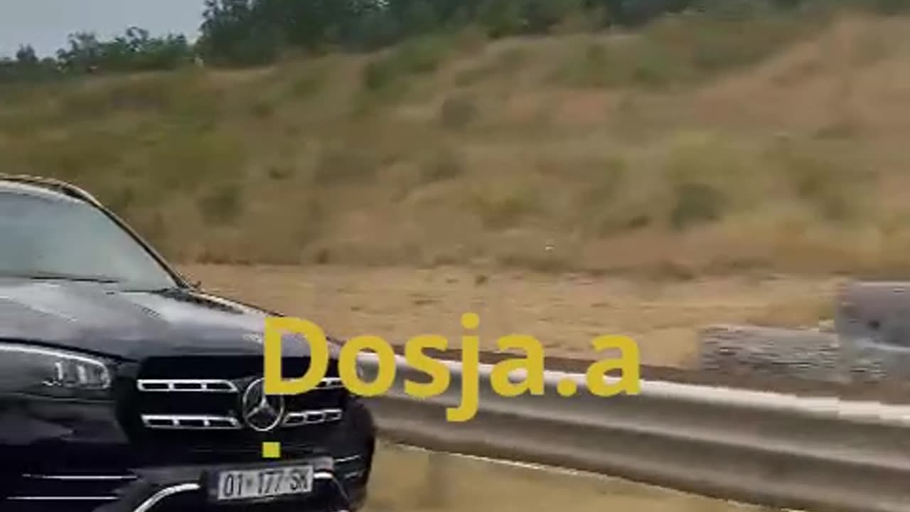 Capital T dhe Adrola Dushi