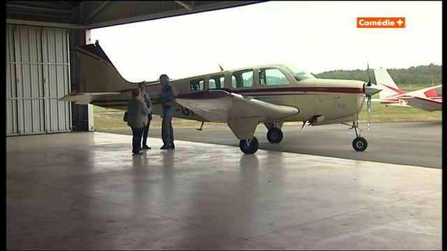 (FR) L'Embrouille - Le pilote d'avion militaire