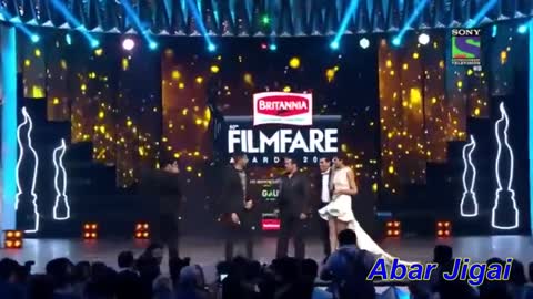 apil sharma with narendra modi and Salman khan best comedy award show 2020 New year_480p