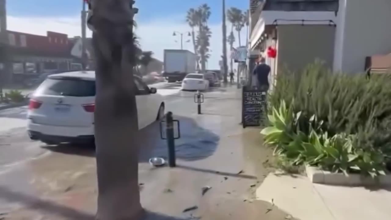 massive Wave Crash in California