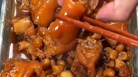 peanut roast pork feet