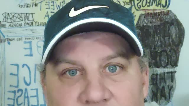 Shoenice22 is back on Rumble!