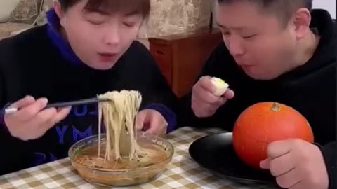 Funny video eating food