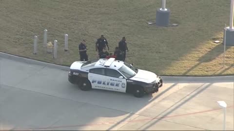 Police Chase in Dallas Ends in Crash