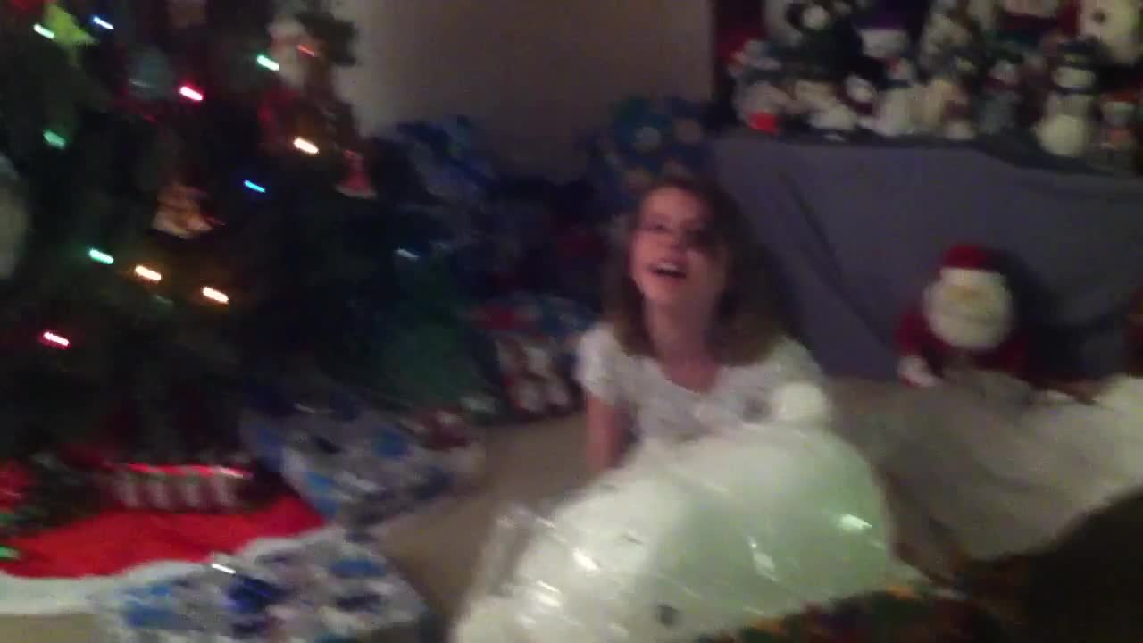 Christmas gift leaves 7-year-old absolutely speechless!