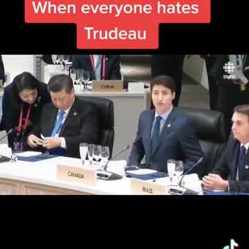 🇨🇦 HONK HONK | Trudeau gets absolutely Cold Shouldered | HONK HONK 🇨🇦