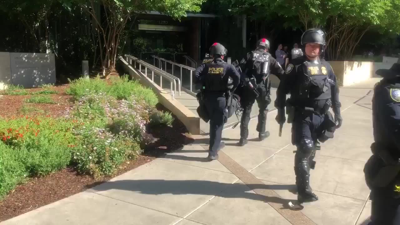 june 30 2018 portland 1.5 Police carry out Antifa member hog tied