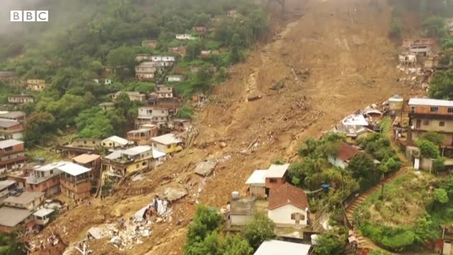 Deadly landslides wreak havoc in Petrópolis, Brazil - BBC News