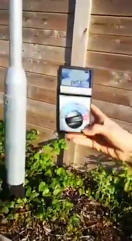 5G Smart Streetlights (LED) are Giving Off Very High Levels of EMF According to an EMF Meter