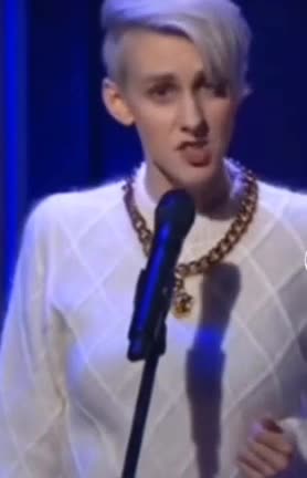 Grosse Klasse diese Frau Lisa Eckhardt