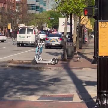 Police report 5 dead in a shooting at a bank building in Louisville, Kentucky