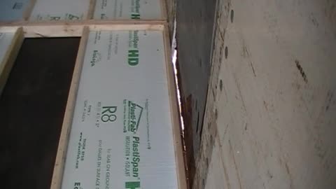 The Off Grid Project 20 Tar & Floor
