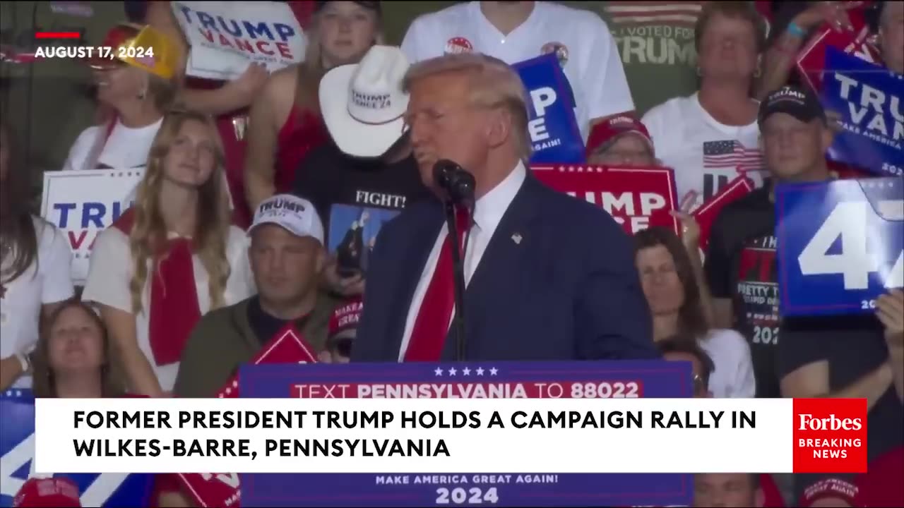 'I'm A Better-Looking Person Than Kamala': Trump Rates His Looks Above Kamala Harris's At PA Rally