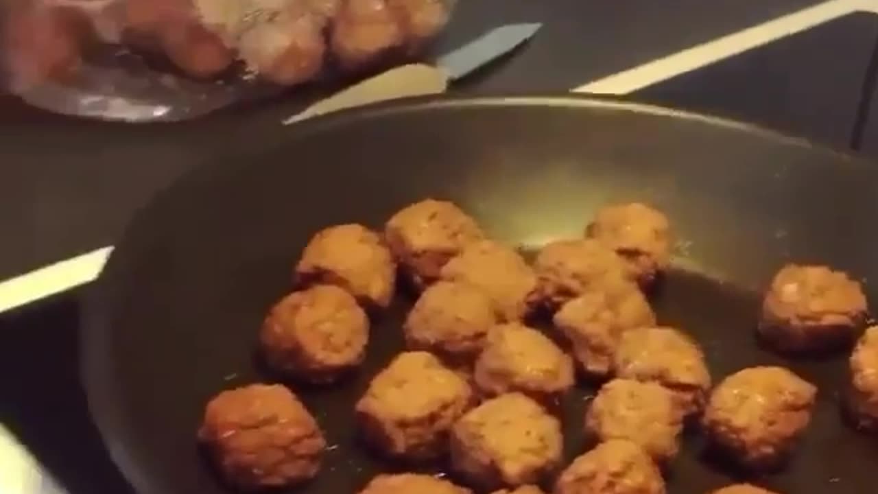ahaha 😂😂😍 Follow @trae3n #funnyanimalvideos