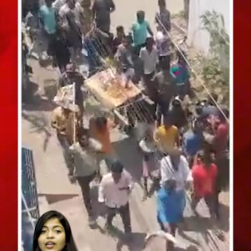 ఇదెక్కడి మాస్ రా మావా.. ఫ్యాన్కు అంతిమ యాత్ర #ysjagan #fan #viral #fun #video | FBTV NEWS