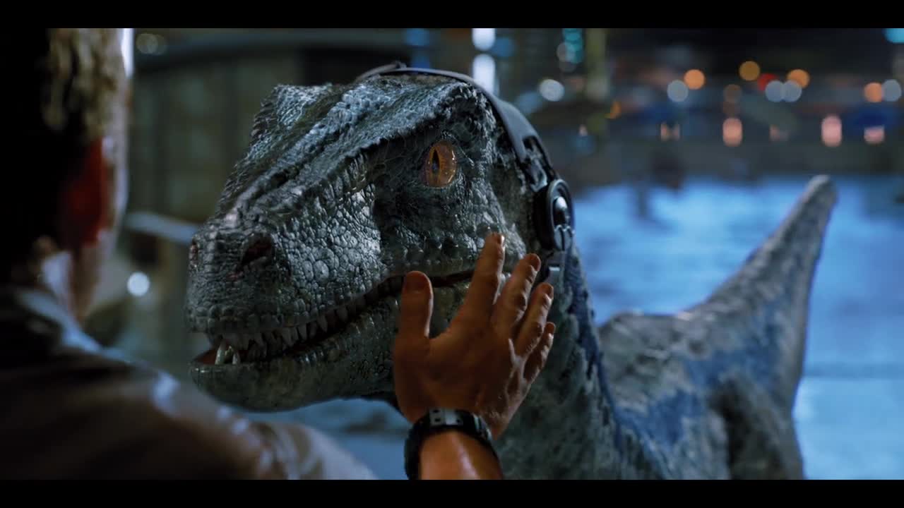 8K HDR _ Velociraptors Defend Chris Pratt (Jurassic World) _ Dolby 5.1