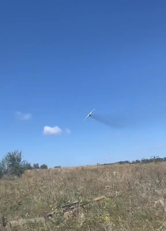Insane Flyby from Ukrainian Su25