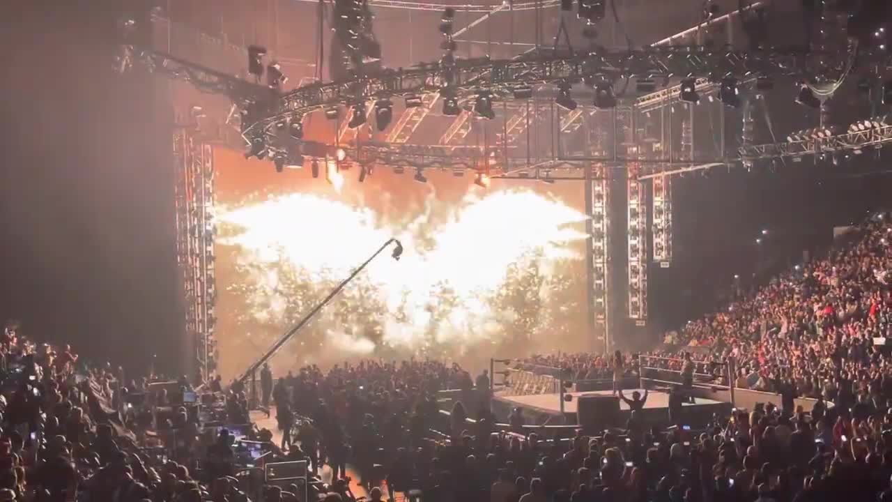 WWE Extreme Rules 2022 Opening Pyro (Crowd view)