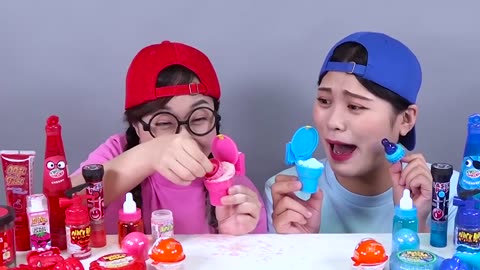Red vs Blue dessert Mukbang