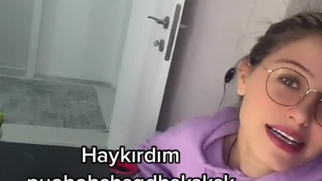 Anne gg puahahahahahahahahah hala gülüyom shsjsjsjsksks