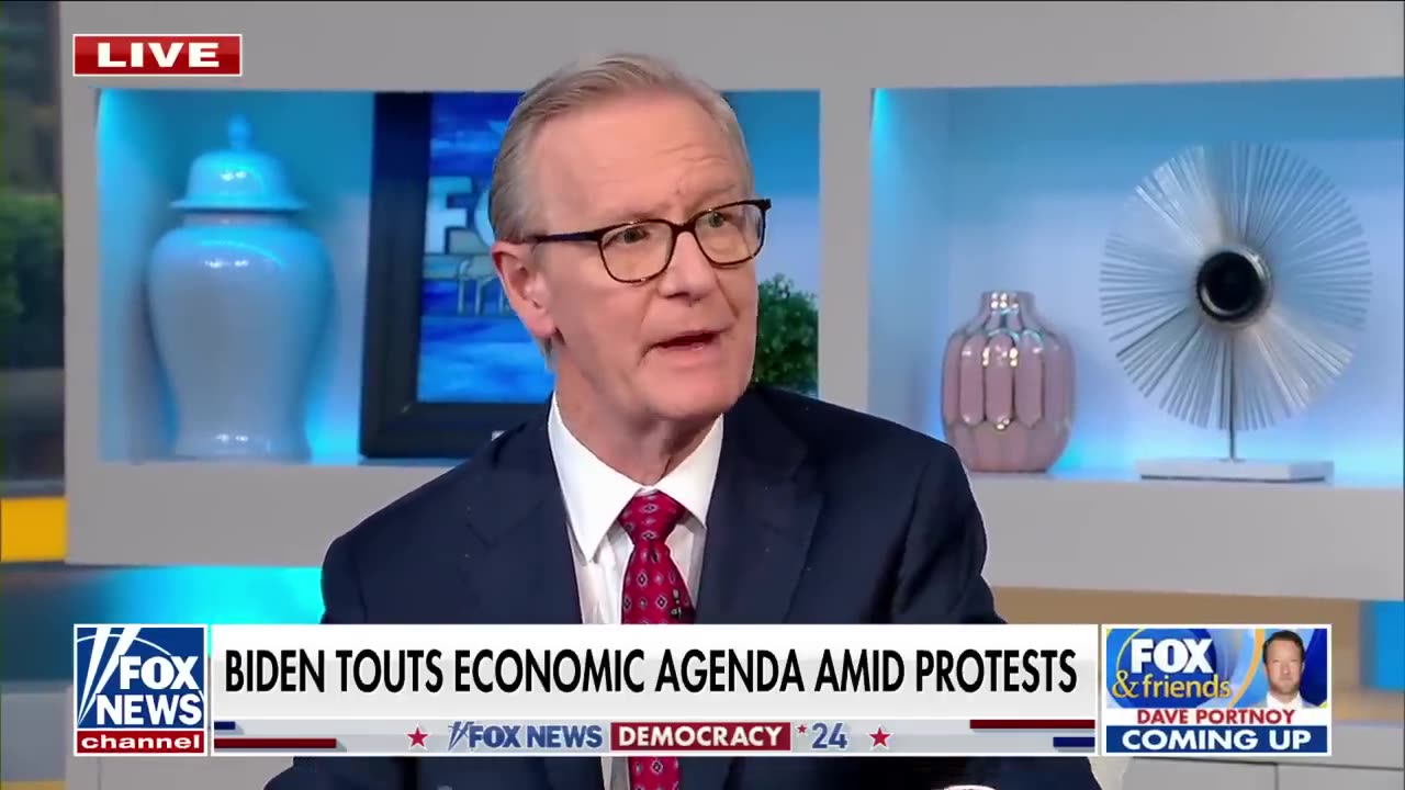 Pollster warns Biden has a 'big problem'