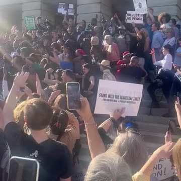 Expelled Democratic state representative reinstated following Nashville council vote