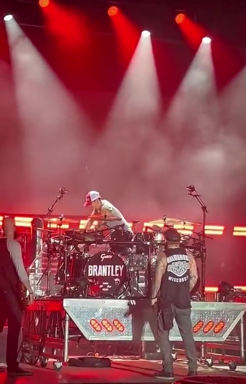 Country Star Brantley Gilbert Smashes Bud Light on Stage, Draws Cheers From the Crowd
