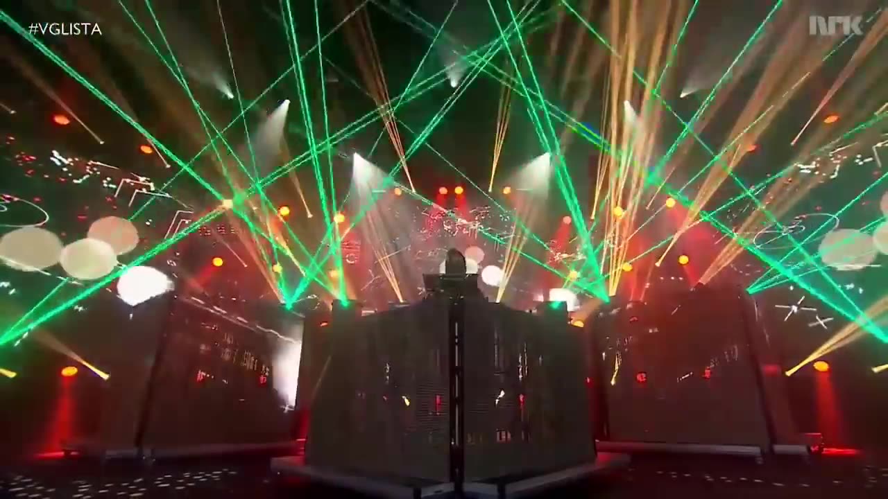 Alan Walker - Faded Ft. Iselin Solheim (Live Performance)