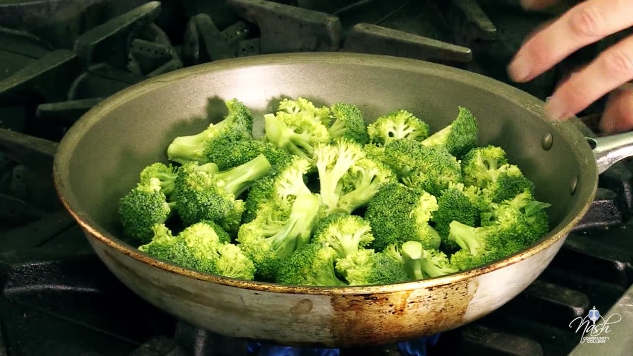 Pan Steamed Broccoli