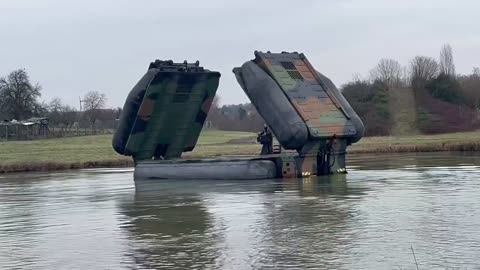 Ukraine to Receive 16 Motorized Bridge Laying Barges from France