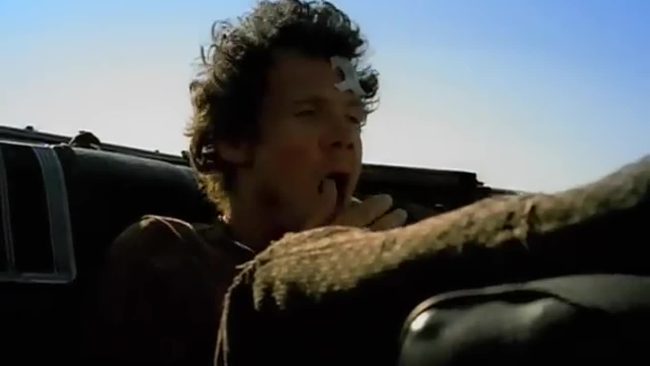 Red Hot Chili Peppers - Scar Tissue [Video]