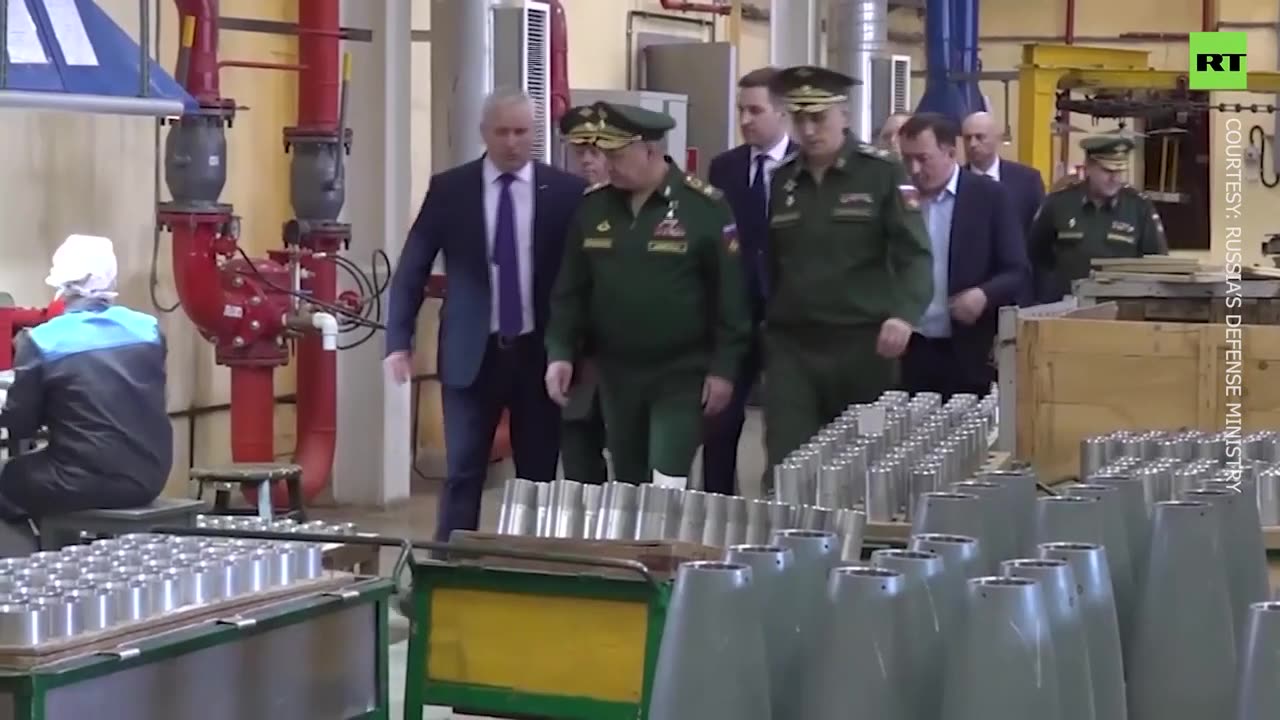 Russian Defense Minister visits munitions factories