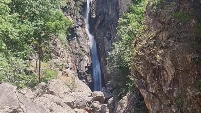 Cachoeira Veredas💦 O Segredo da paz interior é manter a conexão com a natureza!