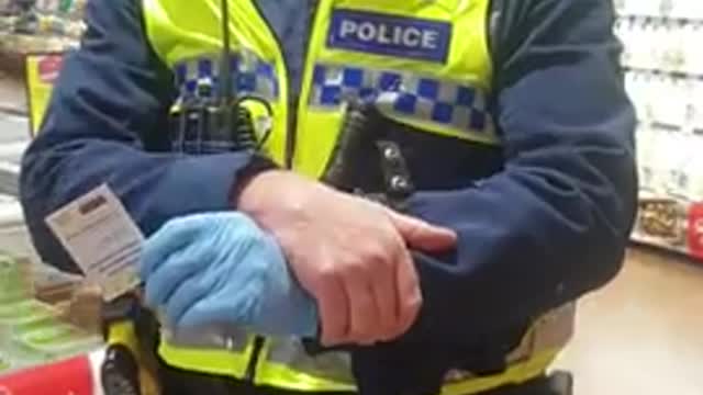 More Aussie Gestapo Bullying Woman For Shopping Without Mask - Threaten Arrest