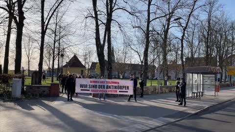Demmin: Der Demonstrationszug zieht durch die Stadt 21-04-2022