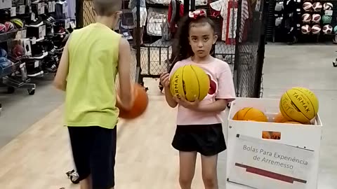 Treinando um pouco no basquete