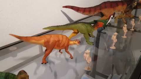 dinosaur models show 13