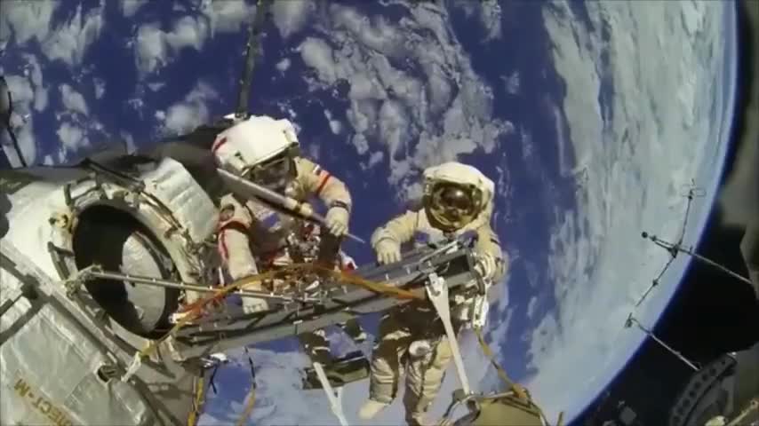 INTERNATIONAL FAKE STATION