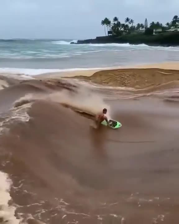 Pororoca Meeting of the river with the sea 😁✌️