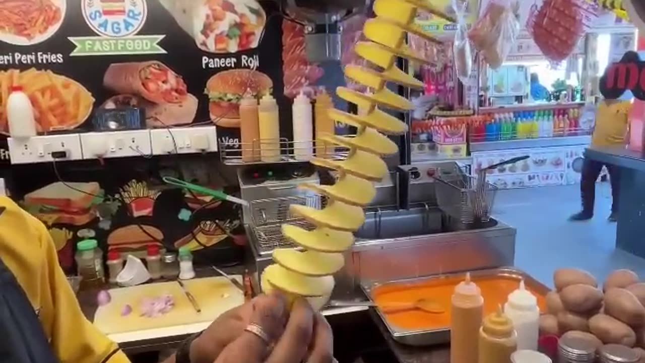 Mumbai Biggest Potato Spiral | Indian Street Food