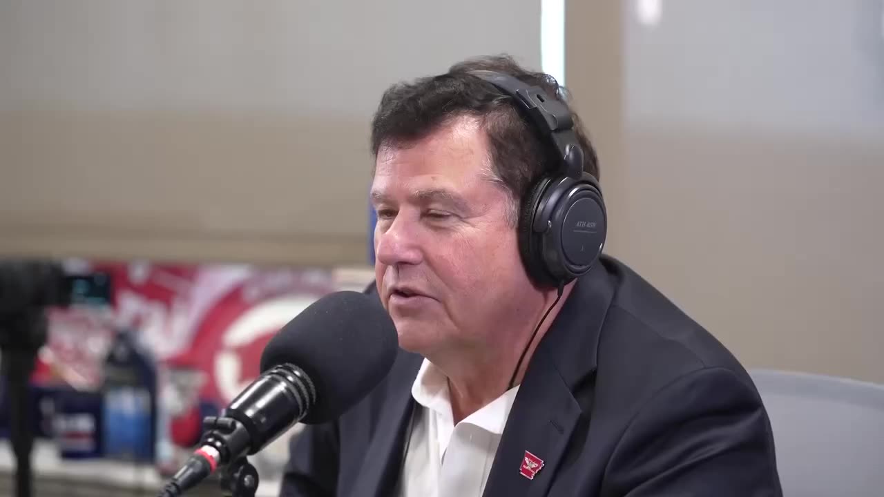 Kari Lake sending you a message.