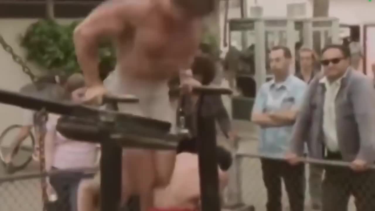 ARNOLD SCHWARZENEGGER DOING CALISTHENICS