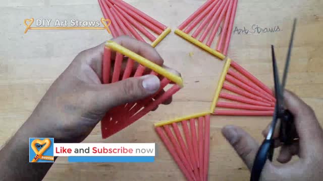 Diy Christmas ornaments with straws - Xmas lantern Parol made of Plastic Straw