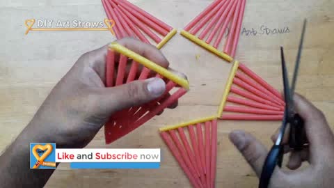 Diy Christmas ornaments with straws - Xmas lantern Parol made of Plastic Straw