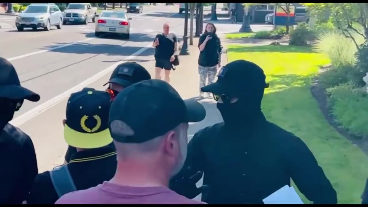 Feds infiltrating patriot demos in antifa gear, and trying to brandish freedom lovers as Nazi thugs